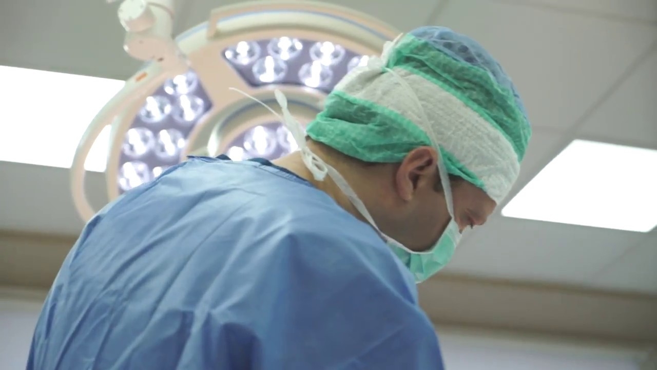 Abdominal and breast correction after pregnancy | Clinicus Klaipėda plastic surgeon dr. Rock Bagdon