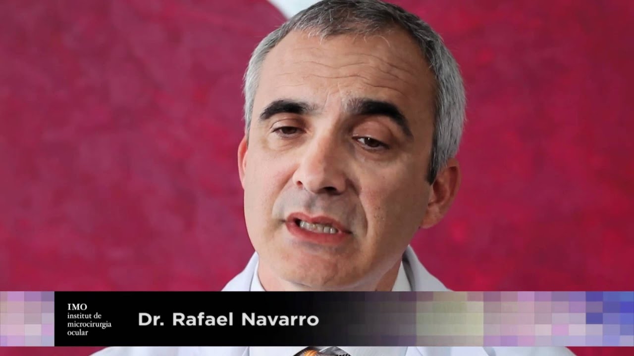 Dr. Navarro, specialist in retinal diseases at IMO Barcelona