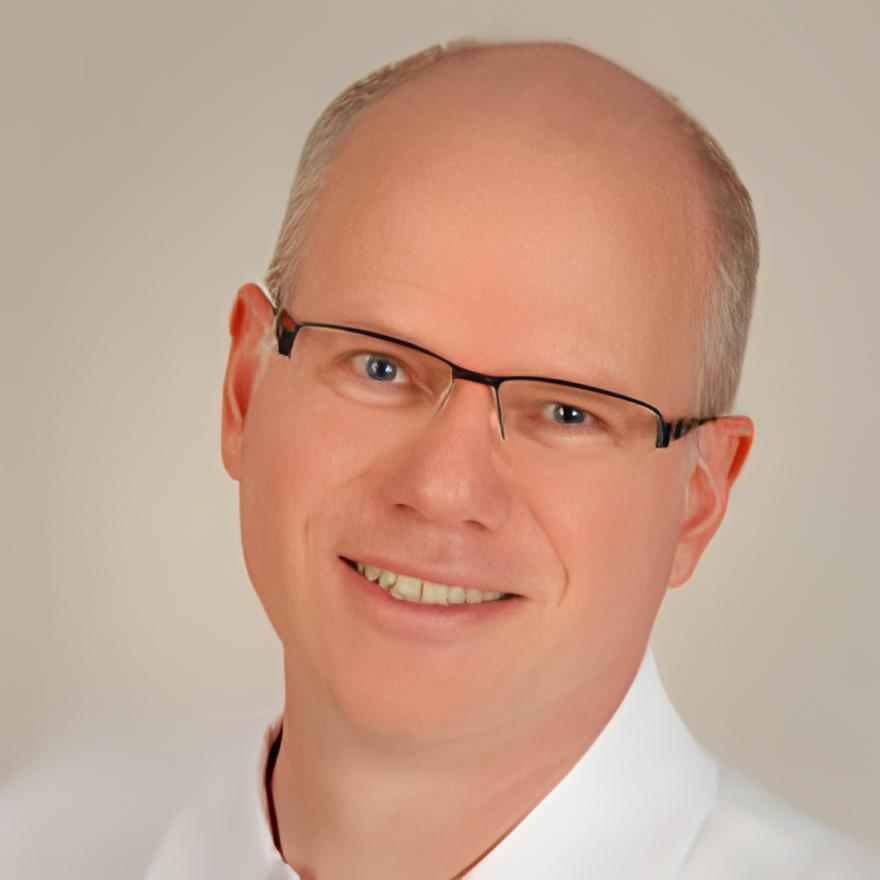 Dr. med Claas H. Schulze