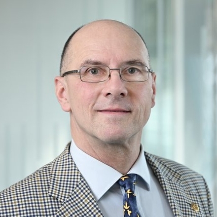 Dr. Alexander Friedl