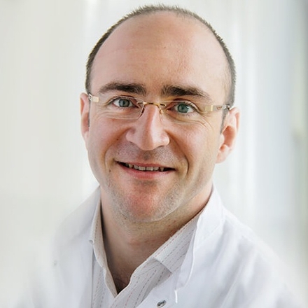 PD Dr. med. Adam Chaker