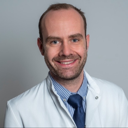 Dr. Dr. med. univ. Florian Lenze