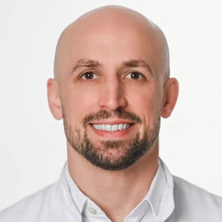 Dr. med. Christopher Volk