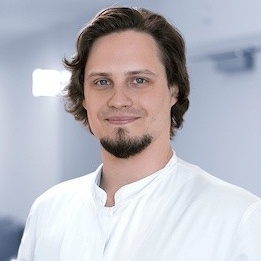 Dr. Jonas Tutkus