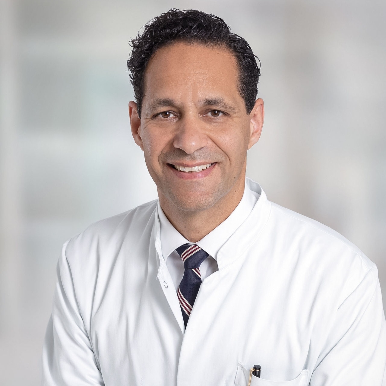 Prof. Dr. med. Roger Wahba, FEBS, MHBA