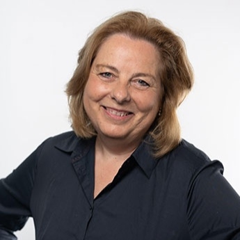 Ms. Prof. Dr. Susanne Gerhardt Szép, MME