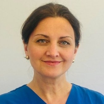 Dr. Amira Begic