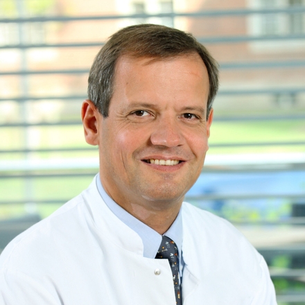 Prof. Dr. med. Jörg Brederlau, MHBA