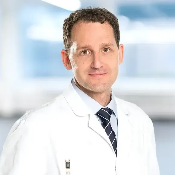 Dr. med. Yves Borbély