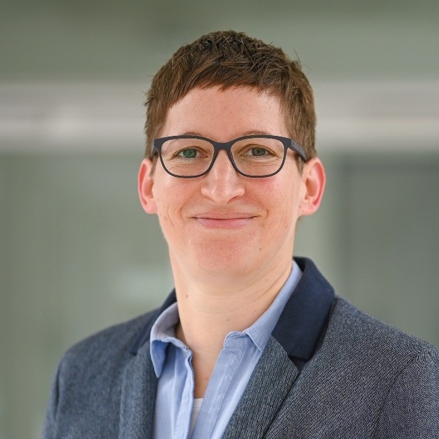 Prof. Dr. Julia Höfele