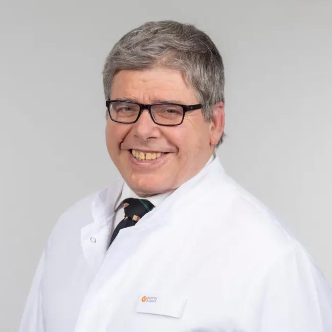 Dr. Sven Eckhardt, FRCS