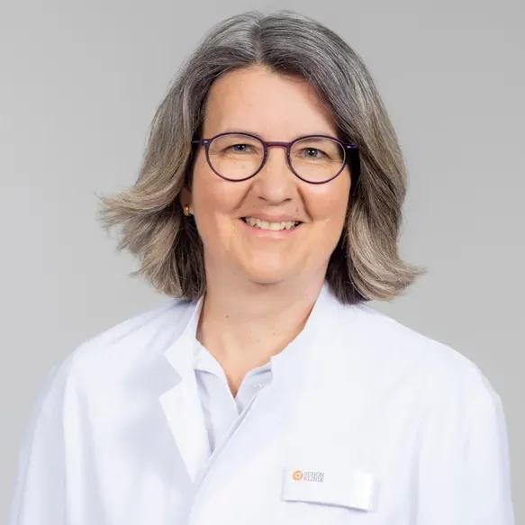 Dr. Andrea Zsoter