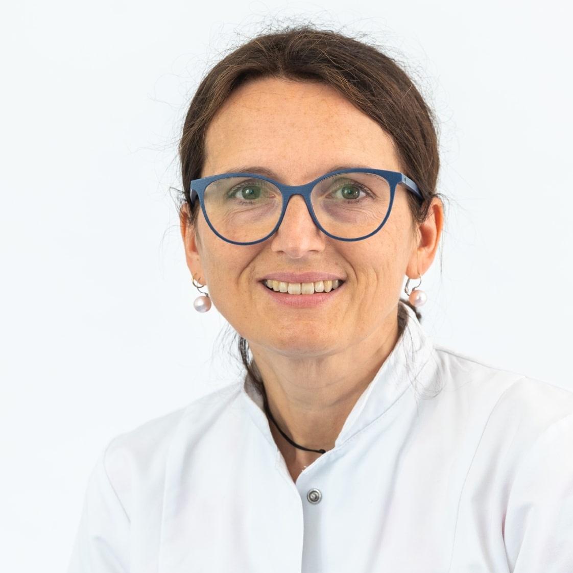 Dr. Karina Knorr