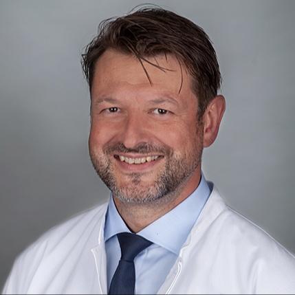 Dr. med. Claudio Glowalla