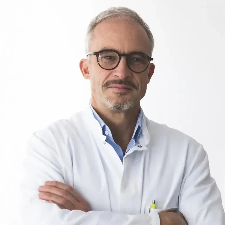 Prof. Dr. med. Sebastian Siebenlist, MHBA