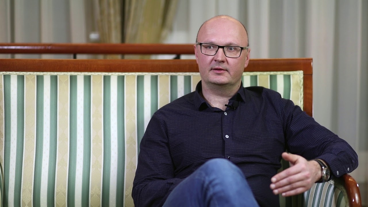 #2 Surgeon Dr Sarunas Tarasevicius talks about the expectations after the knee surgery