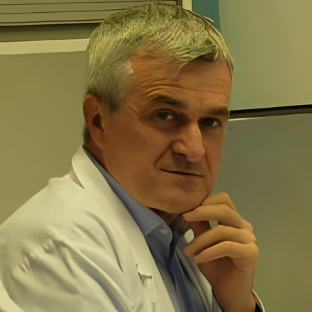 Dr. med. Arkadiusz Lech