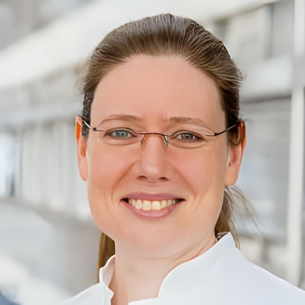 Prof. Dr. med. dent. Nadine Schluter