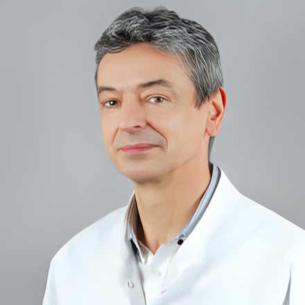 Dr. Piotr Kwiatuszewski