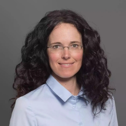 Dr. med. Martina Bucar